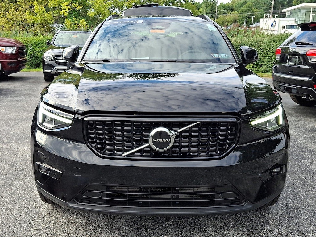 Certified 2023 Volvo XC40 Plus Dark Theme SUV