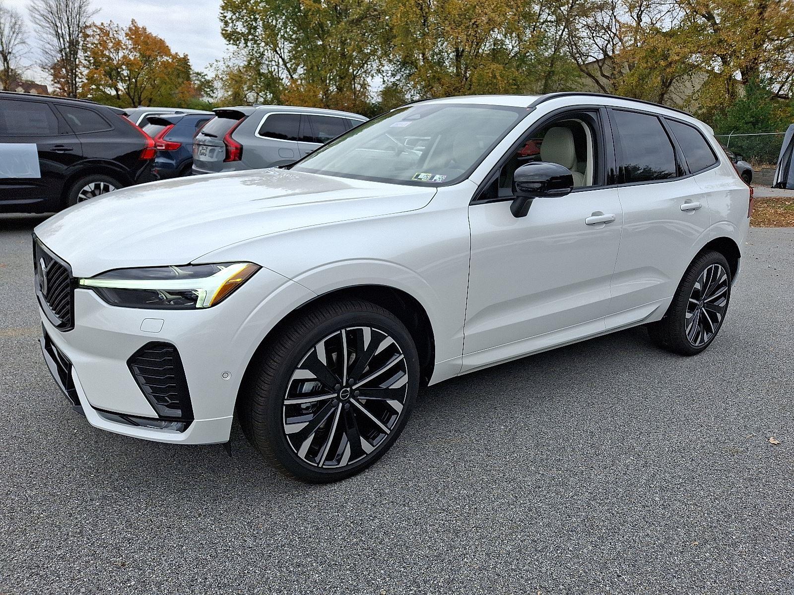 2026 Volvo XC60 B5 photo 2