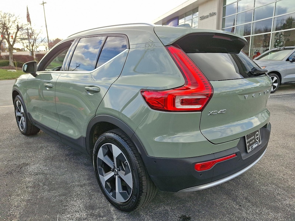 Used 2025 Volvo XC40 Plus Bright Theme SUV