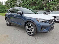 2026 Volvo XC40 B5 Plus SUV