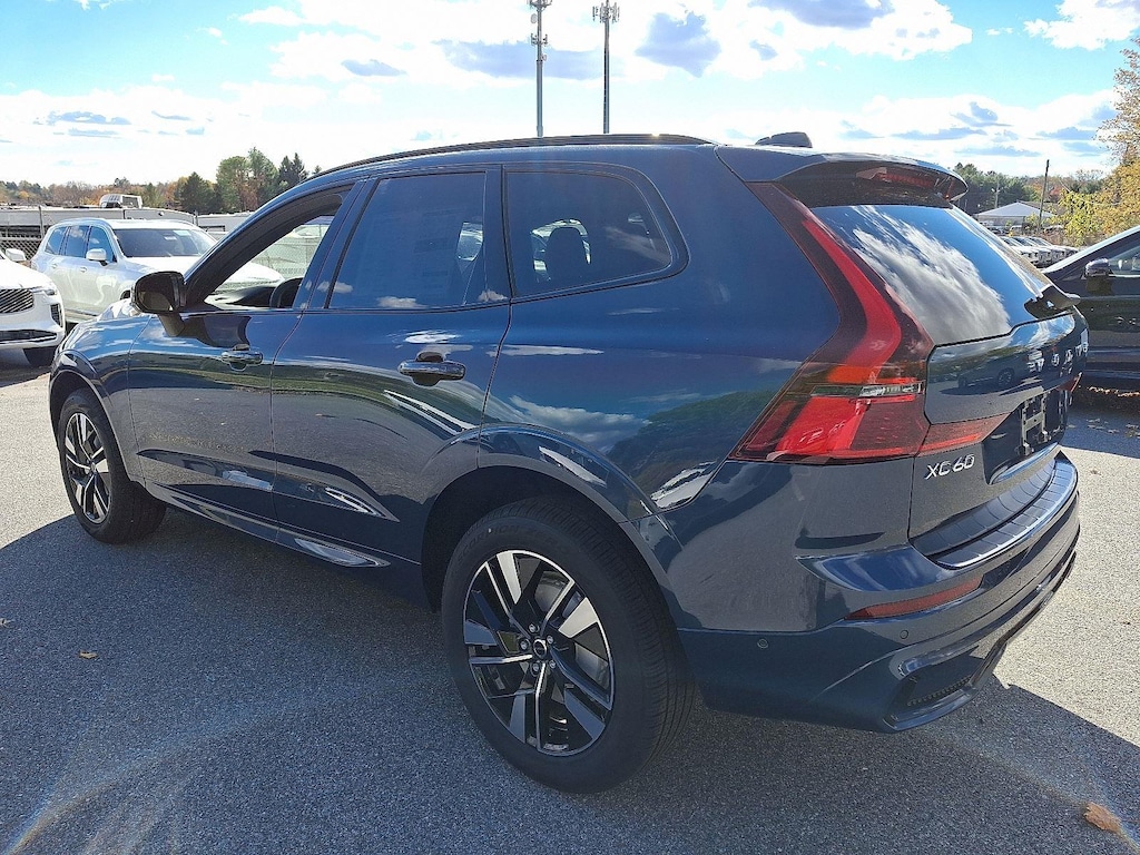 New 2026 Volvo XC60 B5 Plus SUV