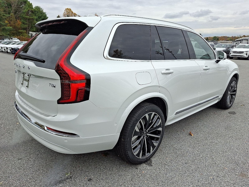 New 2026 Volvo XC90 plug-in hybrid T8 Plus 7-Seater SUV