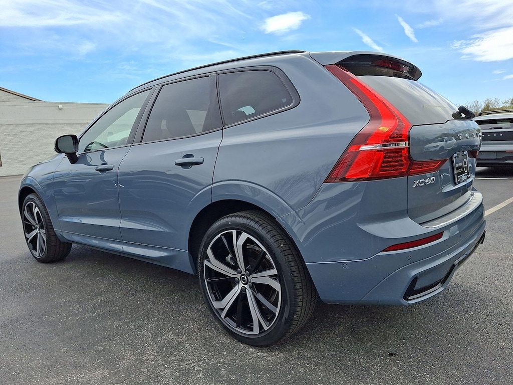 Certified 2023 Volvo XC60 Ultimate Dark Theme SUV