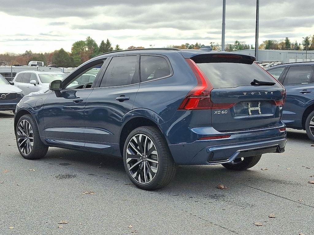 New 2026 Volvo XC60 plug-in hybrid T8 Ultra SUV