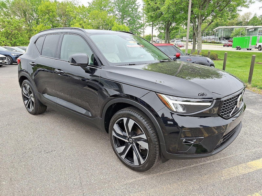 Certified 2023 Volvo XC40 Plus Dark Theme SUV