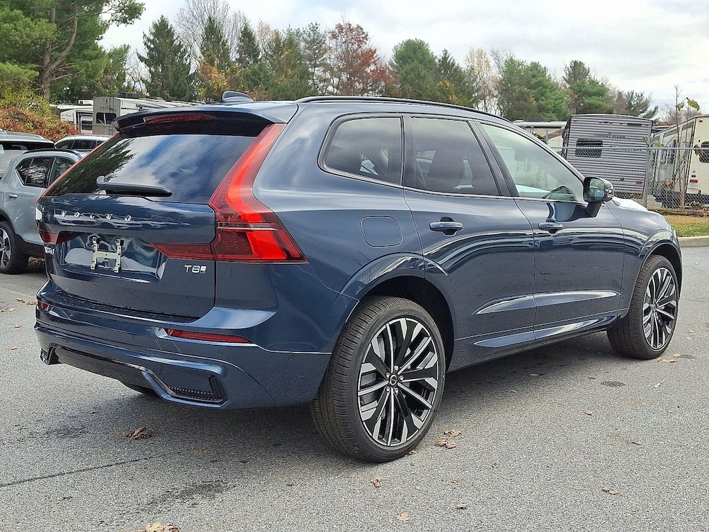 New 2026 Volvo XC60 plug-in hybrid T8 Ultra SUV