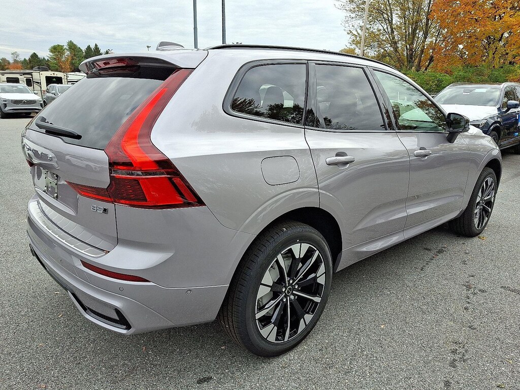 New 2026 Volvo XC60 B5 Plus SUV