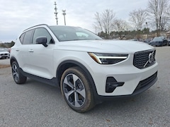 2026 Volvo XC40 B5 Plus AWD SUV