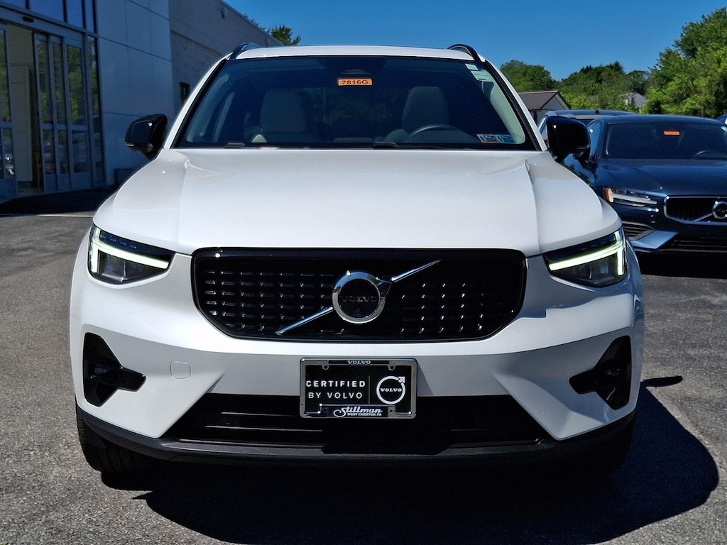 Certified 2024 Volvo XC40 Plus Dark Theme SUV
