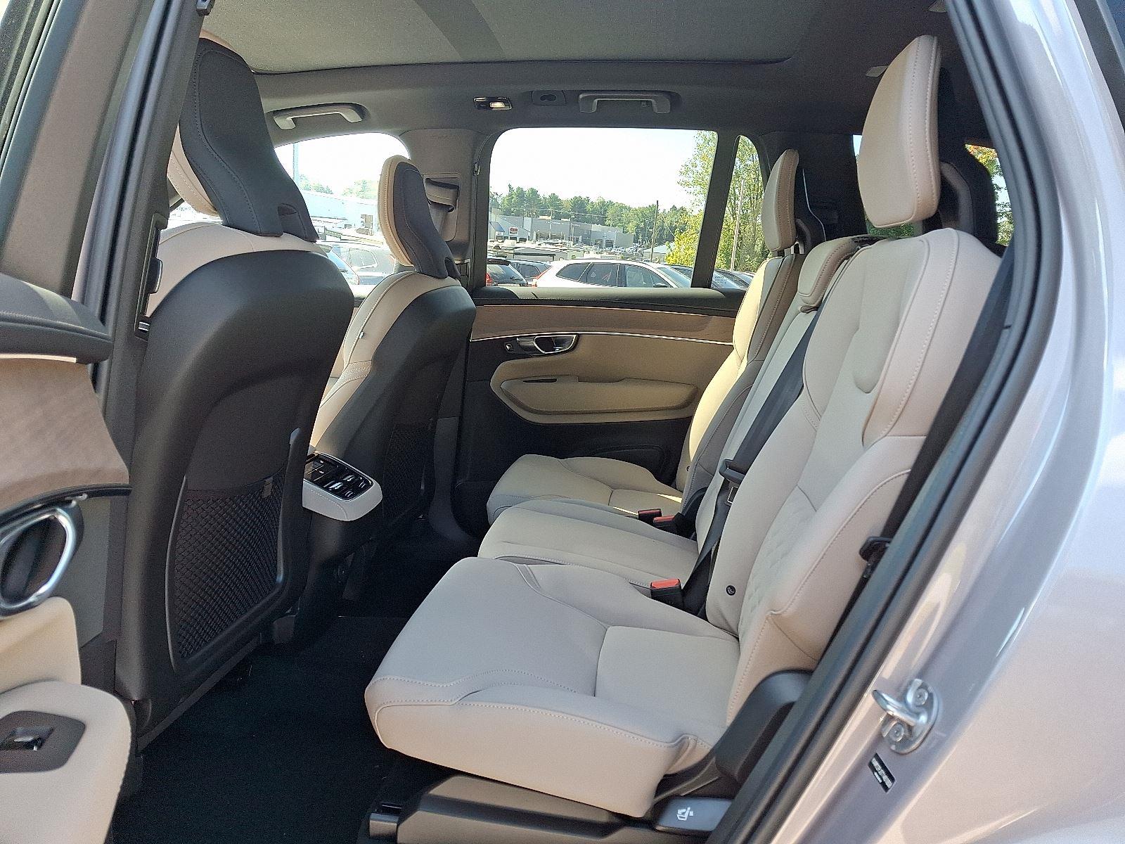 2026 Volvo XC90 Core - Photo 6