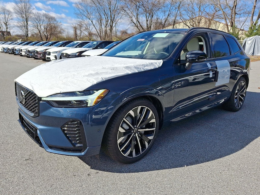 New 2026 Volvo XC60 plug-in hybrid T8 Ultra SUV