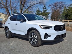 2026 Volvo XC40