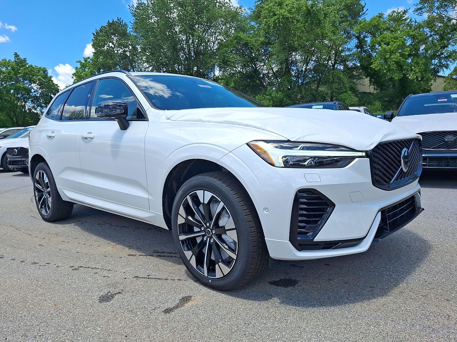 2026 Volvo XC60 T8 Plus Dark AWD's photo