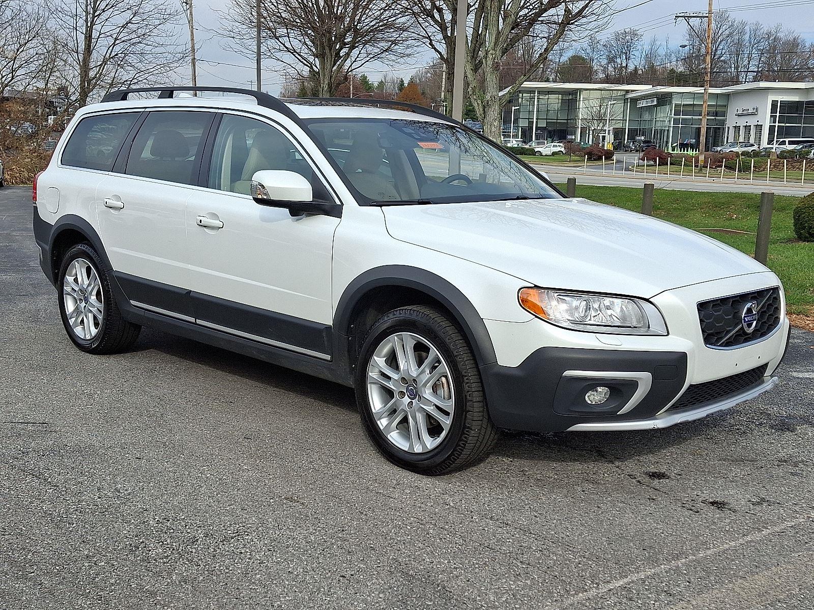 2016 Volvo XC70 Platinum's photo