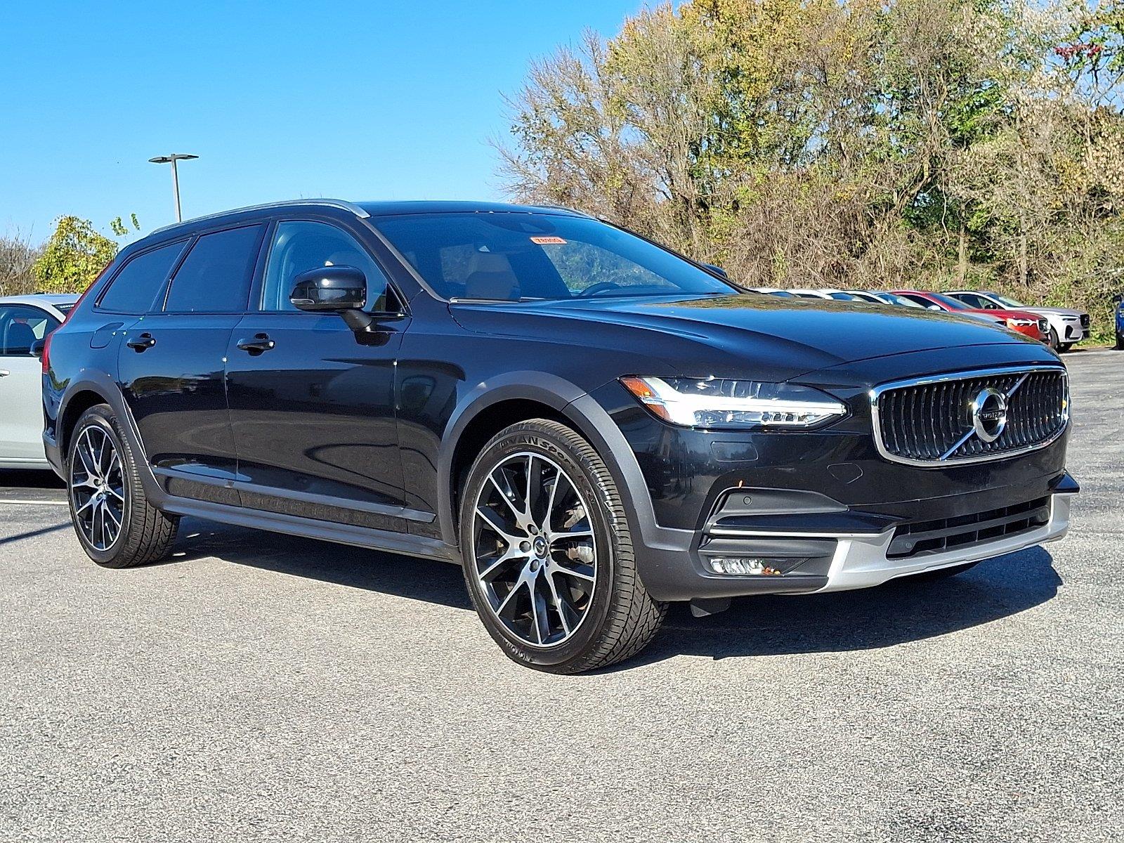 2018 Volvo V90 Cross Country