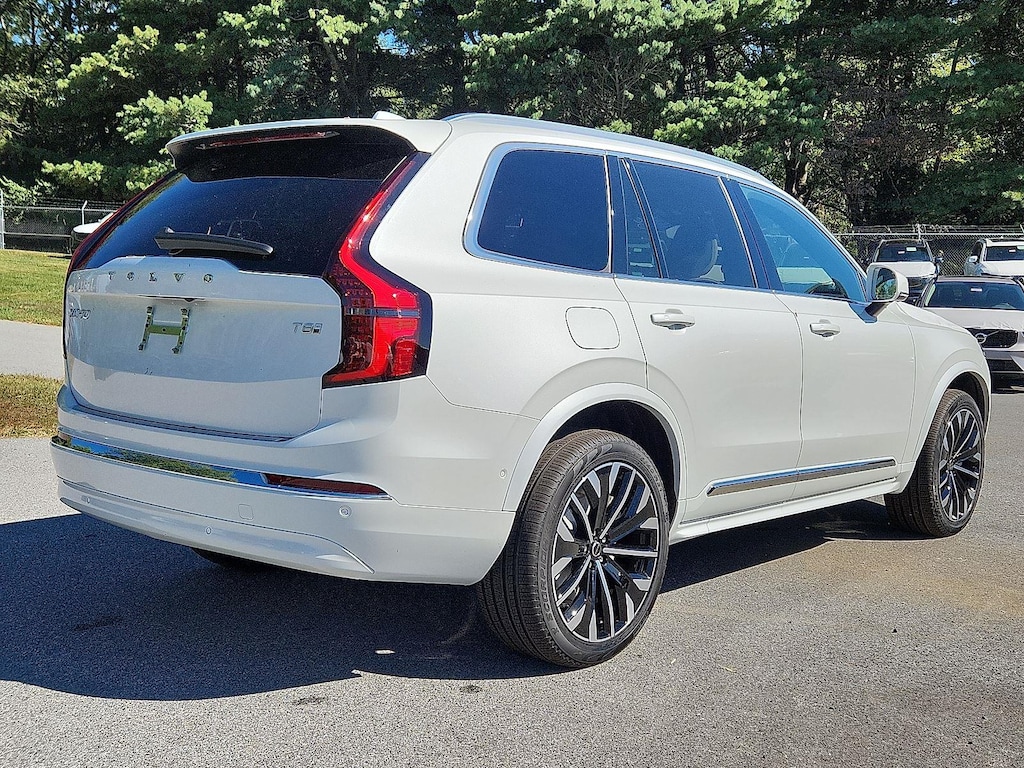 New 2026 Volvo XC90 plug-in hybrid T8 Plus 7-Seater SUV