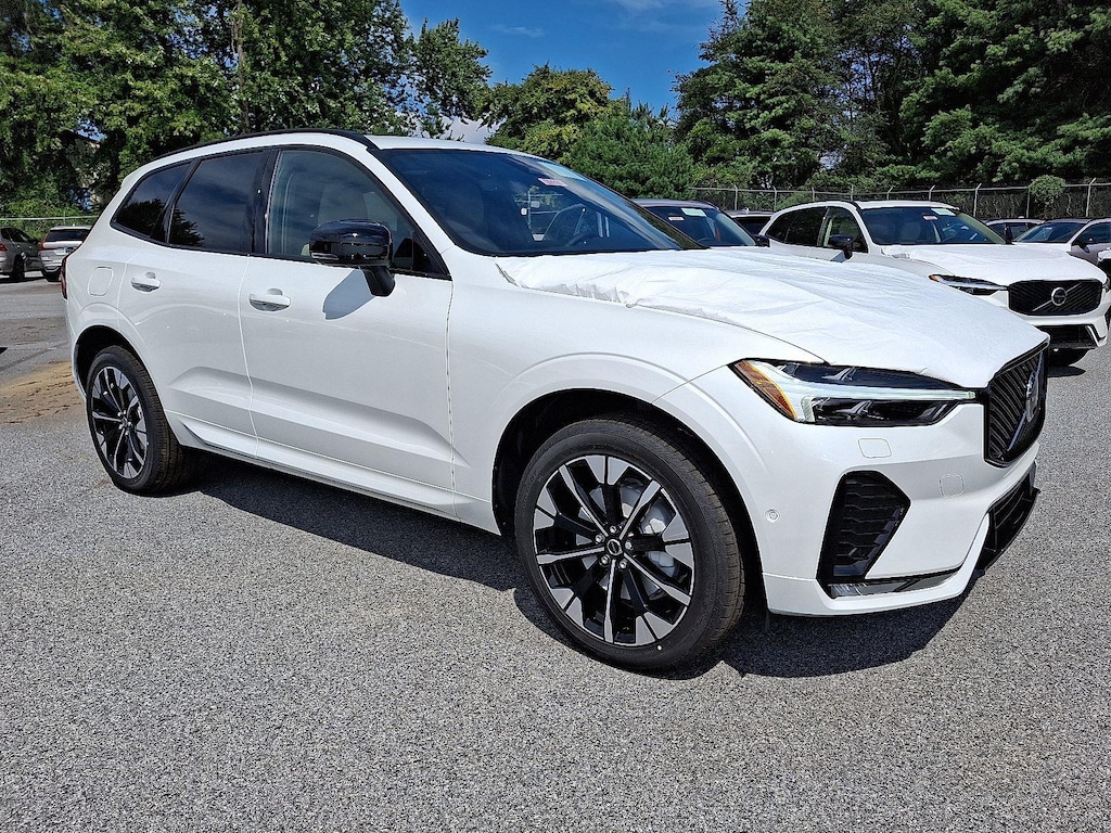 New 2026 Volvo XC60 B5 Plus SUV