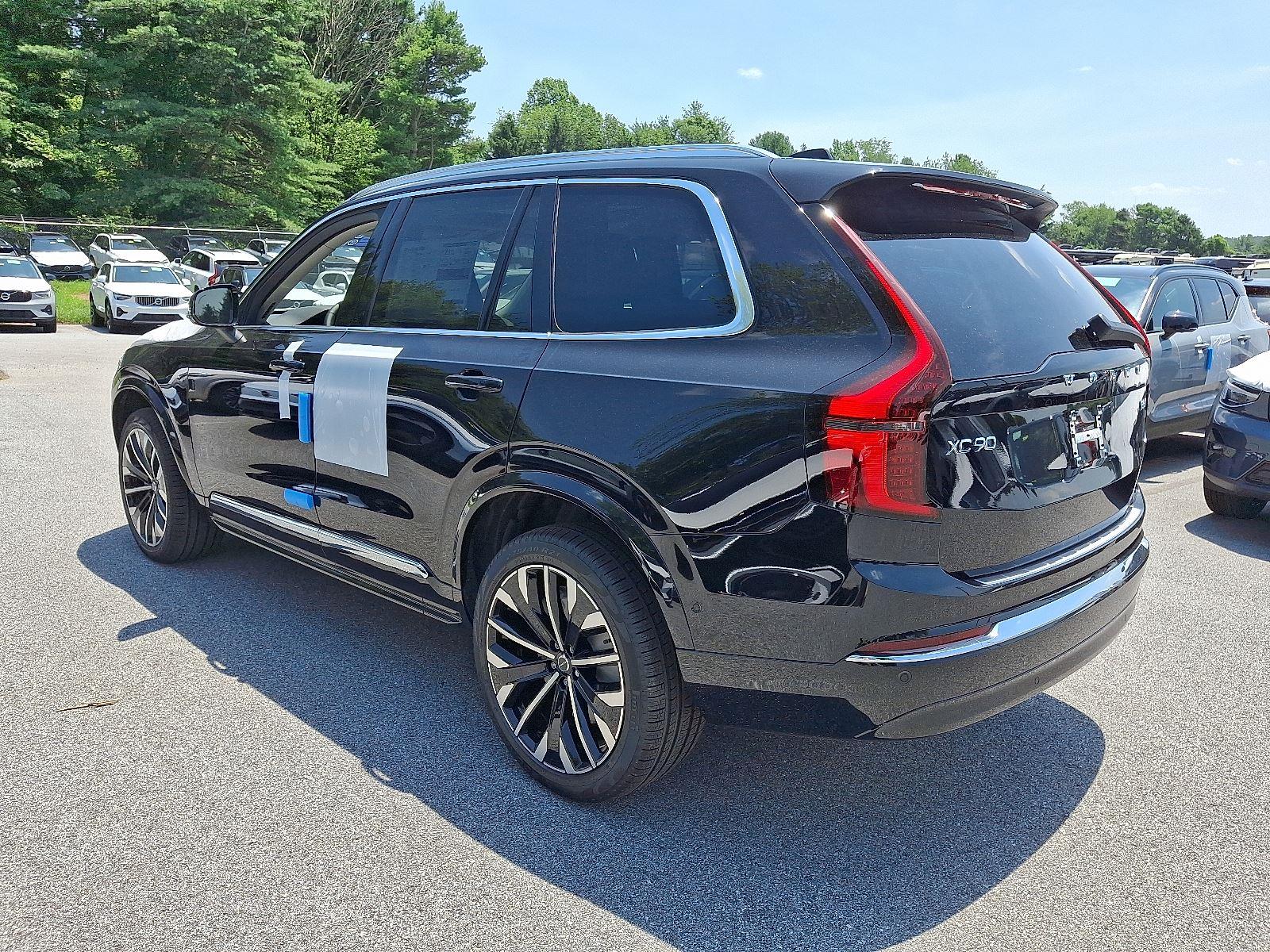 2026 Volvo XC90 Plus photo 3