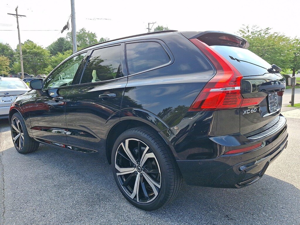 Certified 2023 Volvo XC60 Ultimate Dark Theme SUV