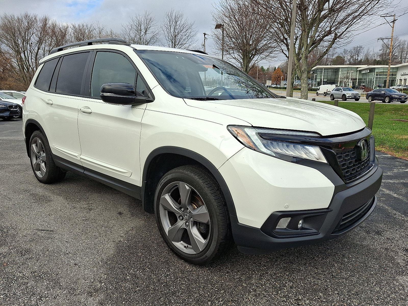 2019 Honda Passport Touring's photo