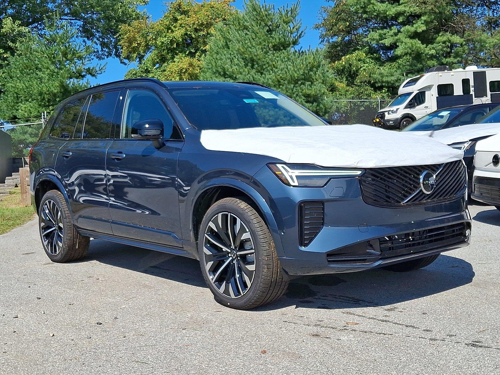 2027 Volvo XC90 B6 Ultra Dark Theme 6-Seater AWD SUV