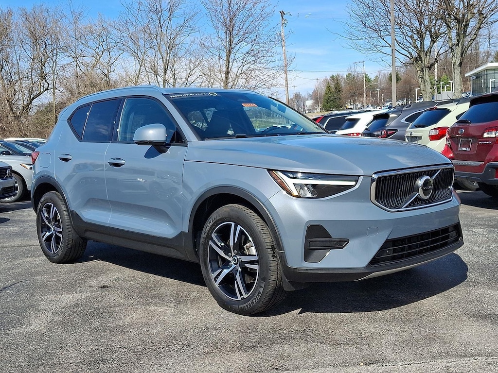 Certified 2023 Volvo XC40 Core SUV