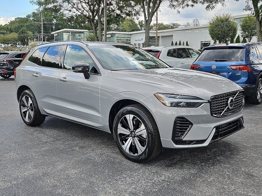 Certified 2024 Volvo XC60 Recharge Plug-In Hybrid EAWD Core Dark Theme SUV