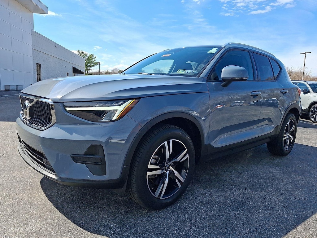 Certified 2023 Volvo XC40 Core SUV