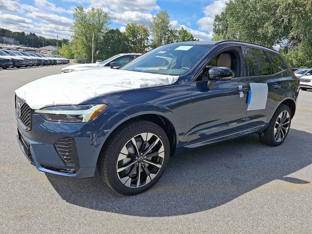 New 2026 Volvo XC60 B5 Plus SUV