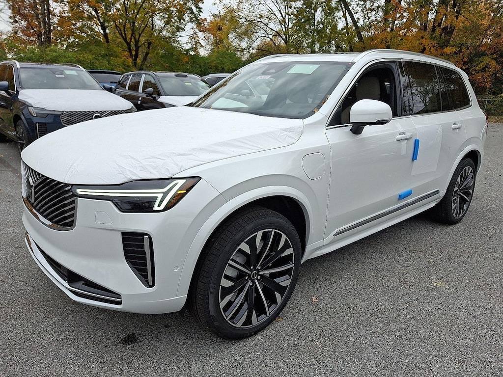 New 2026 Volvo XC90 plug-in hybrid T8 Plus 7-Seater SUV