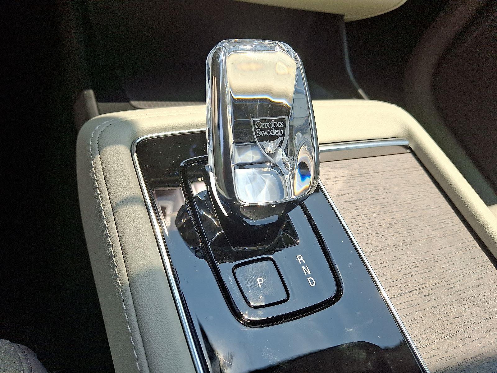 2026 Volvo XC90 Ultra - Photo 11