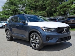 2026 Volvo XC40 B5 Plus AWD SUV