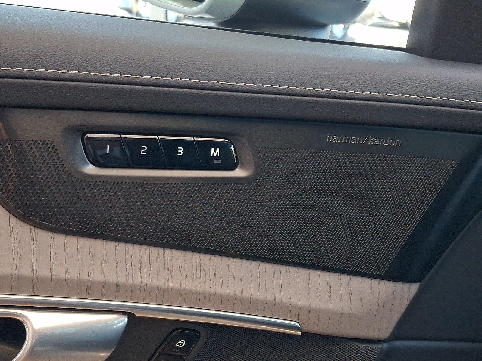 2026 Volvo XC90 Ultra - Photo 14