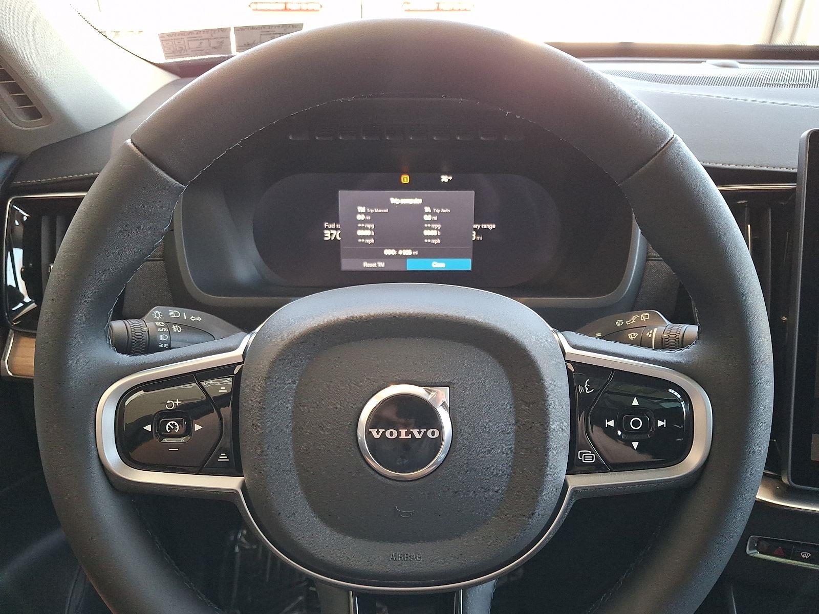 2026 Volvo XC90 Plus - Photo 22