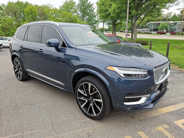 2023 Volvo XC90 Plus SUV
