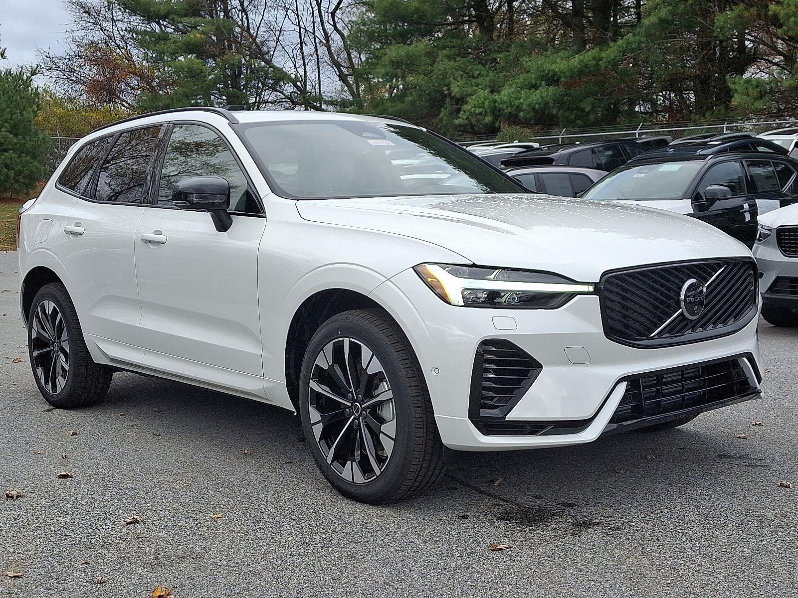 2026 Volvo XC60 Plus's photo