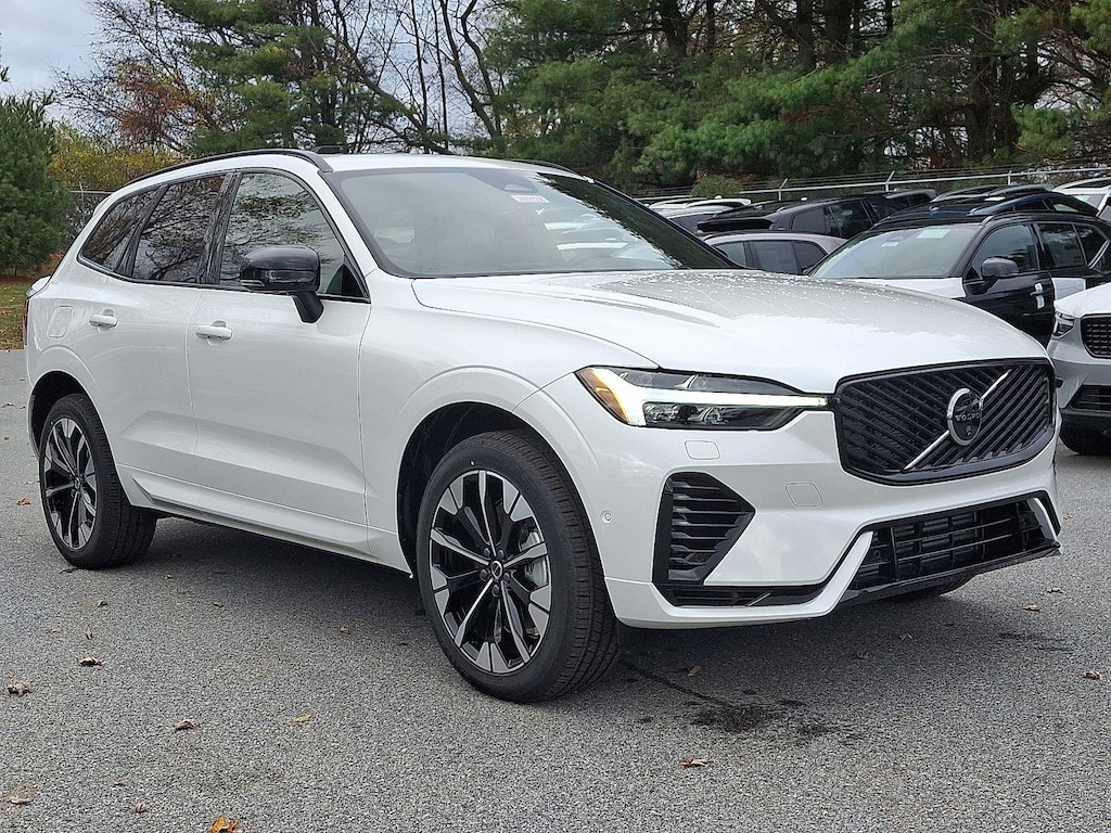 New 2026 Volvo XC60 plug-in hybrid T8 Plus SUV