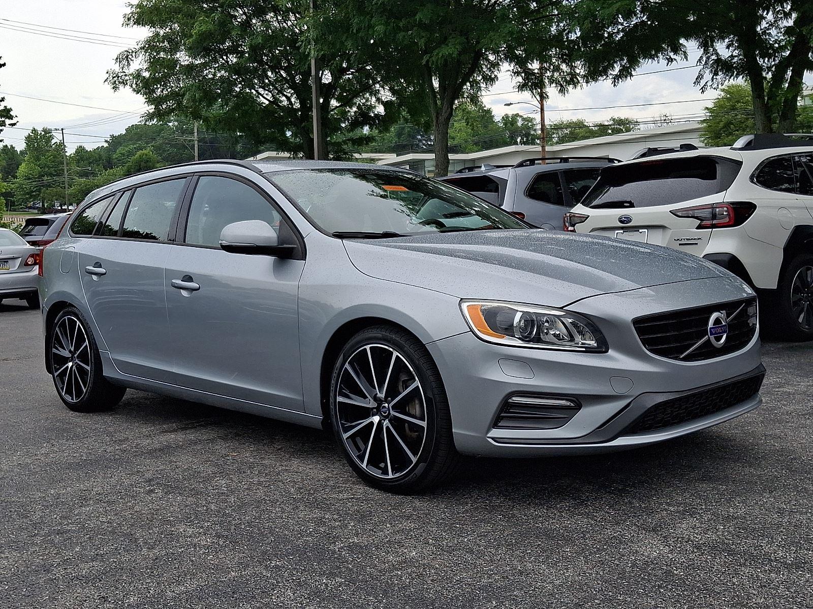 2018 Volvo V60 T5 Dynamic AWD's photo