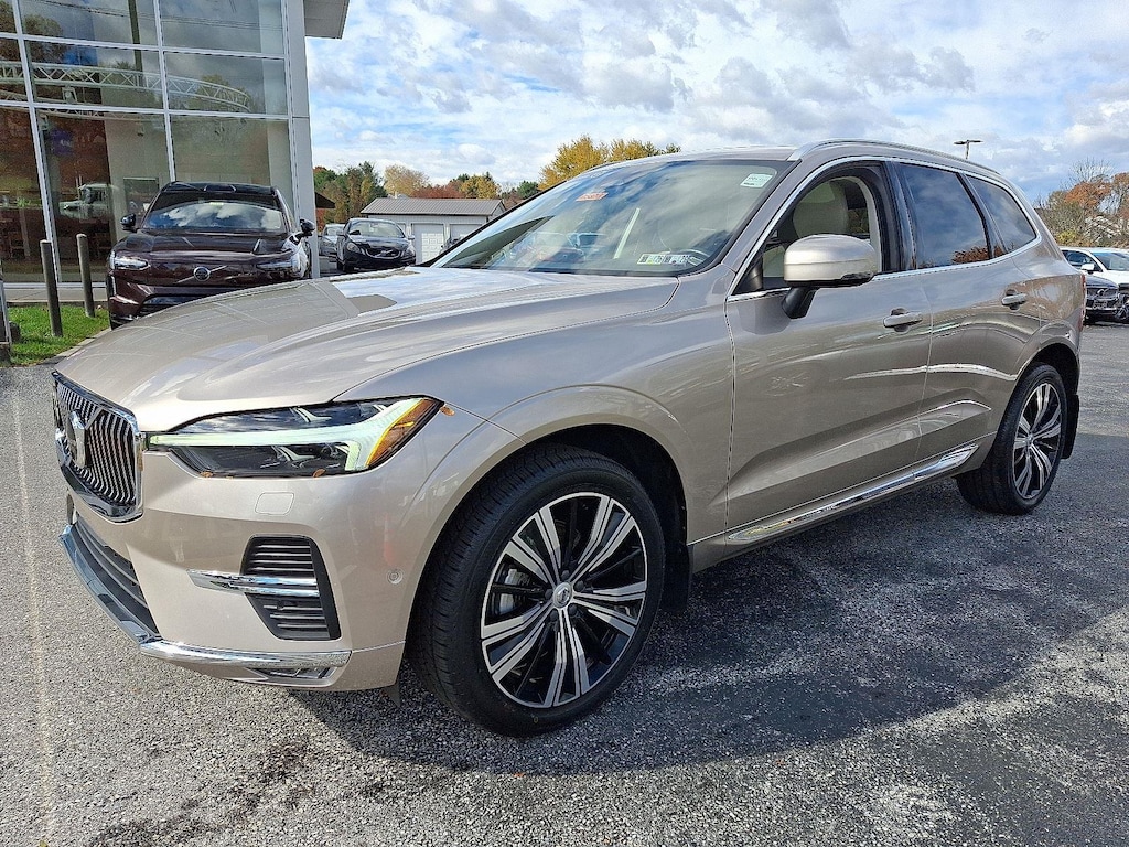 Certified 2023 Volvo XC60 Plus Bright Theme SUV