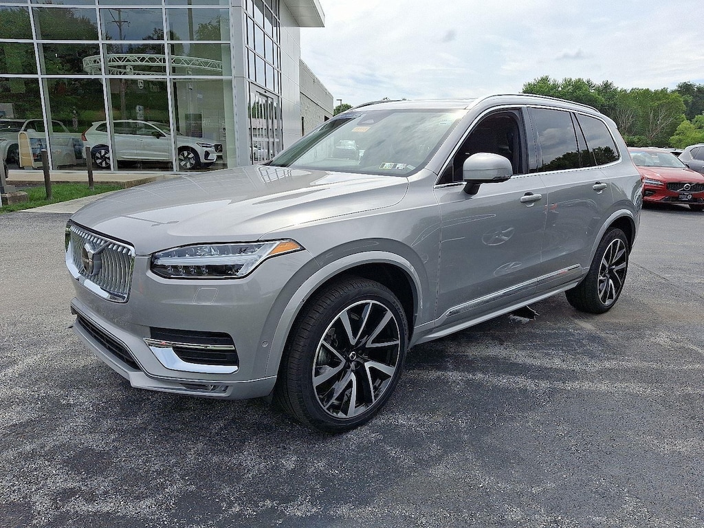 Certified 2024 Volvo XC90 B5 AWD Plus Bright Theme 7-Passengers SUV