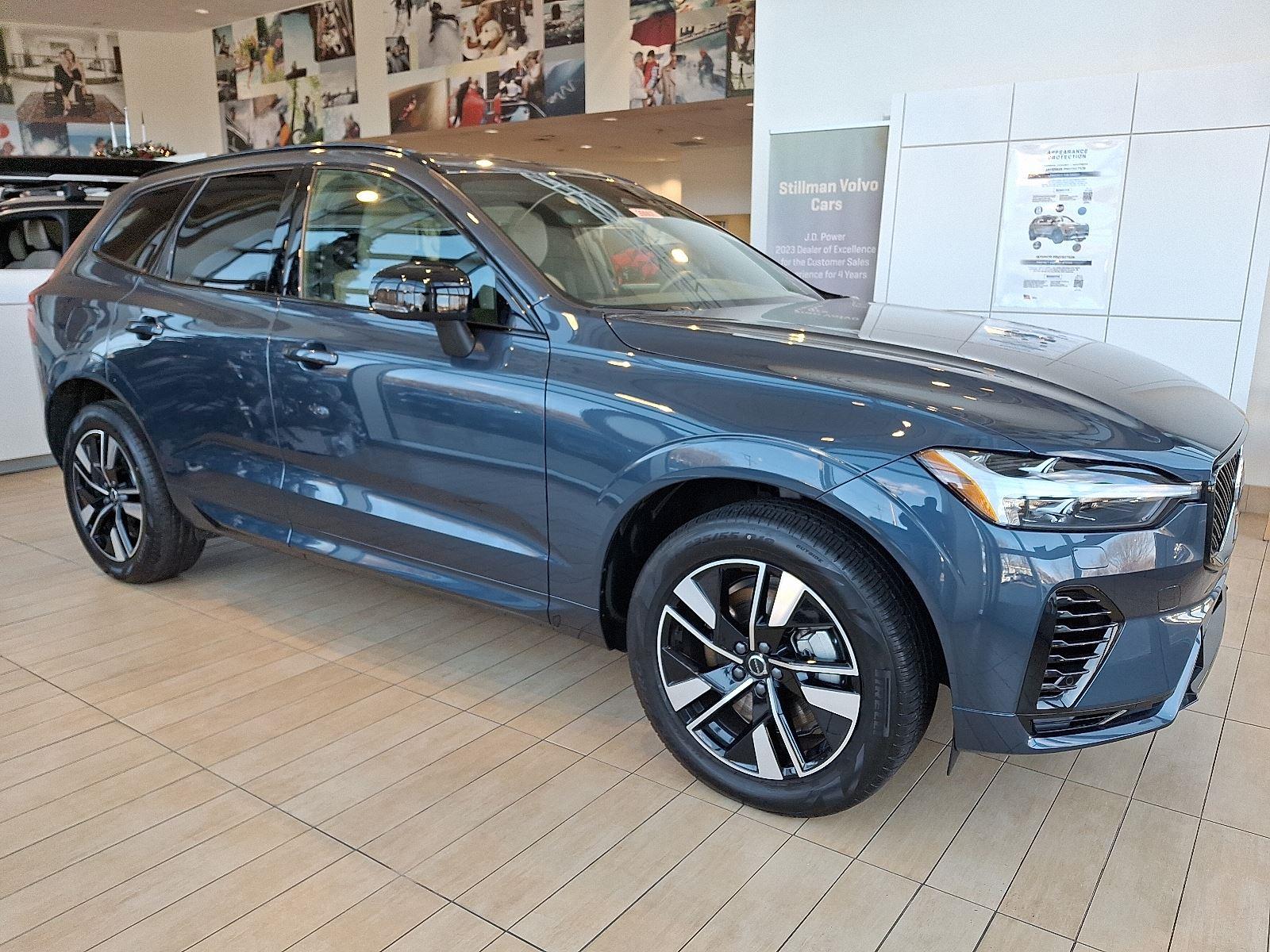 2026 Volvo XC60 Core's photo