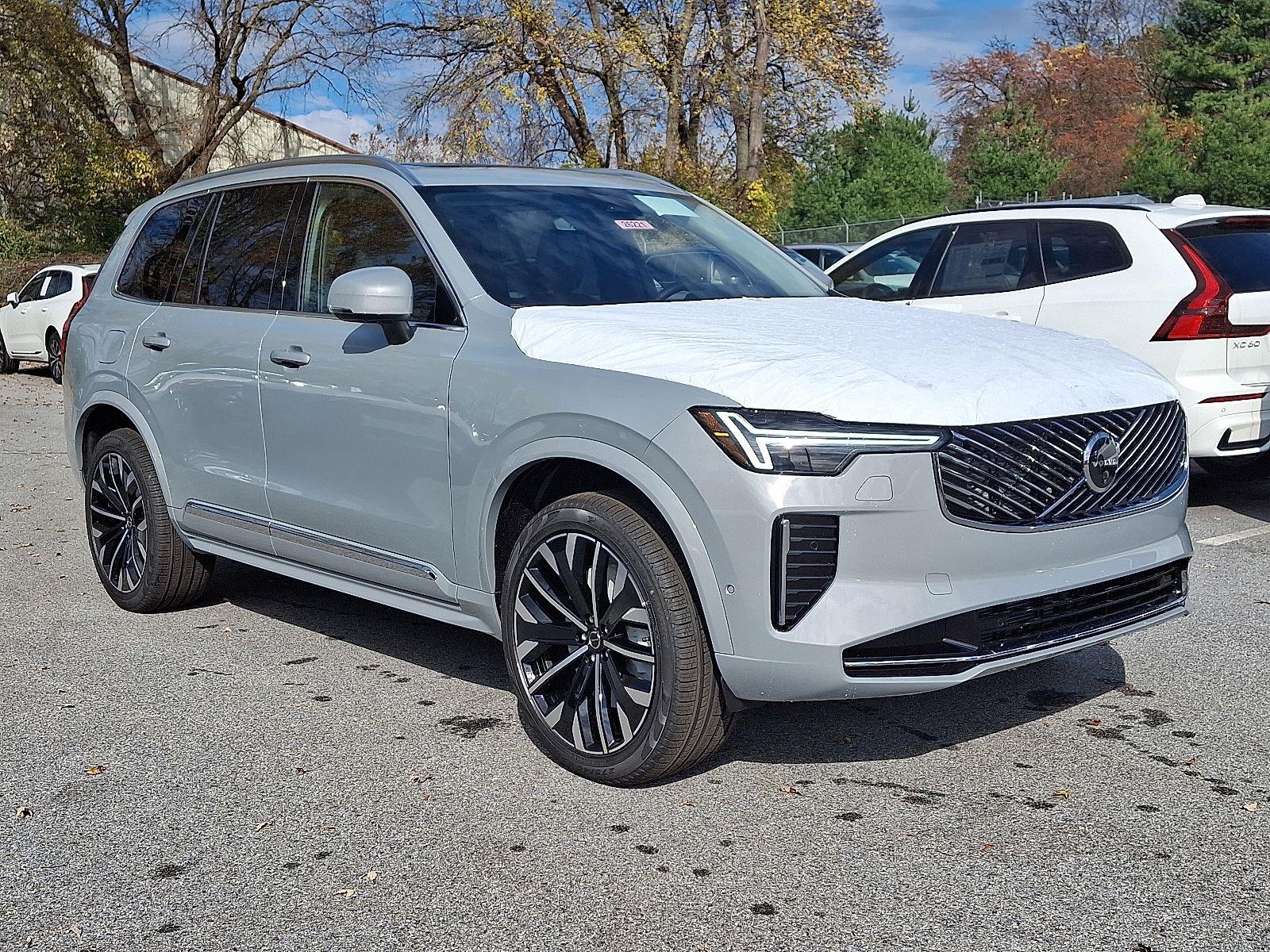 2026 Volvo XC90 Plus's photo