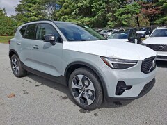 2026 Volvo XC40 B5 Plus AWD SUV