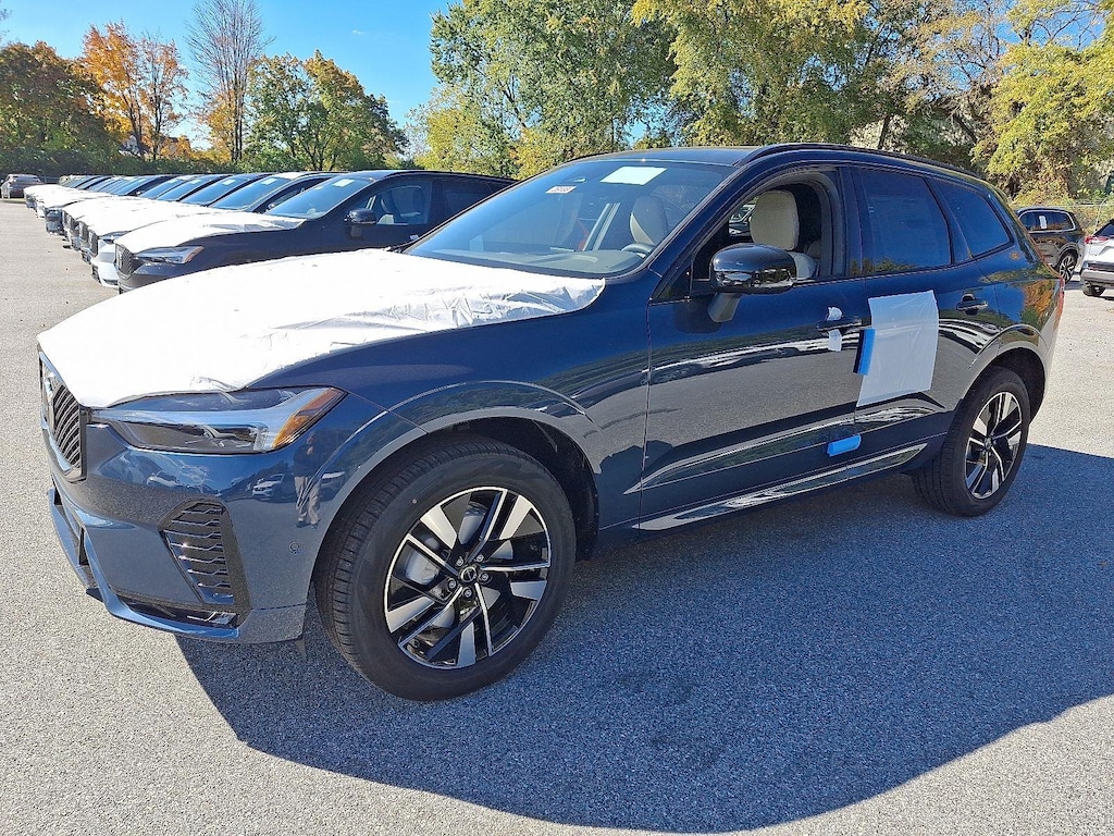 New 2026 Volvo XC60 B5 Plus SUV