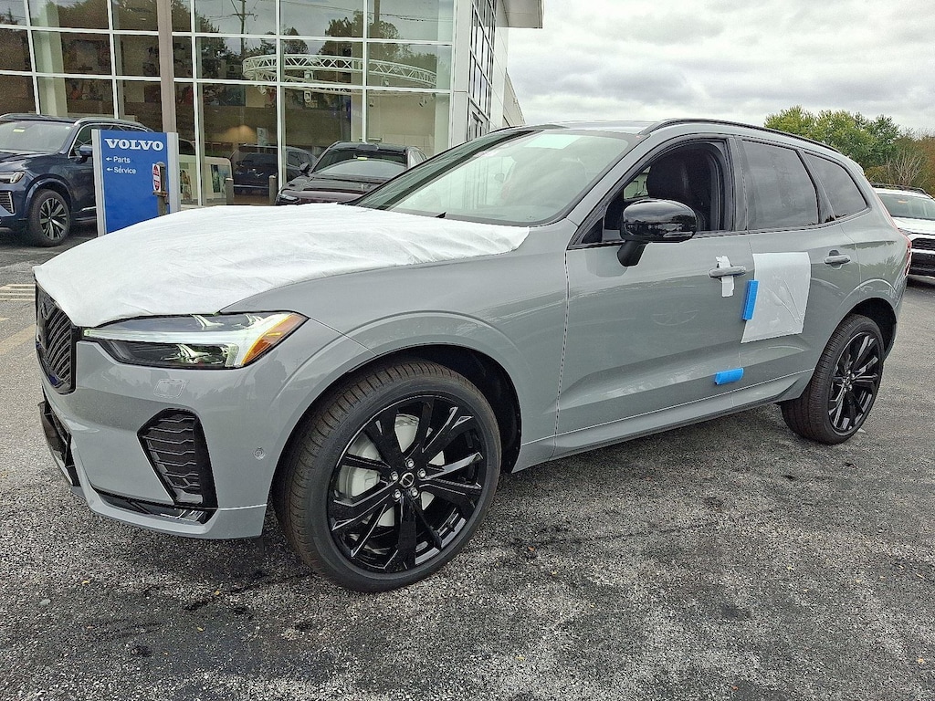 New 2026 Volvo XC60 B5 Ultra Black Edition SUV