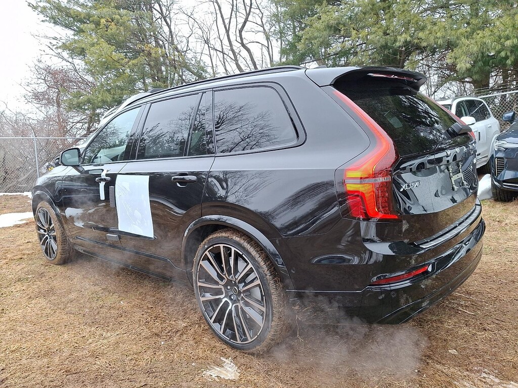 New 2026 Volvo XC90 B6 Ultra Dark Theme 6-Seater SUV