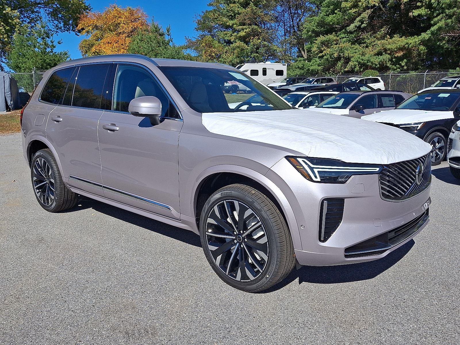 2026 Volvo XC90 Plus's photo