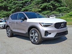 2026 Volvo XC40 B5 Plus AWD SUV