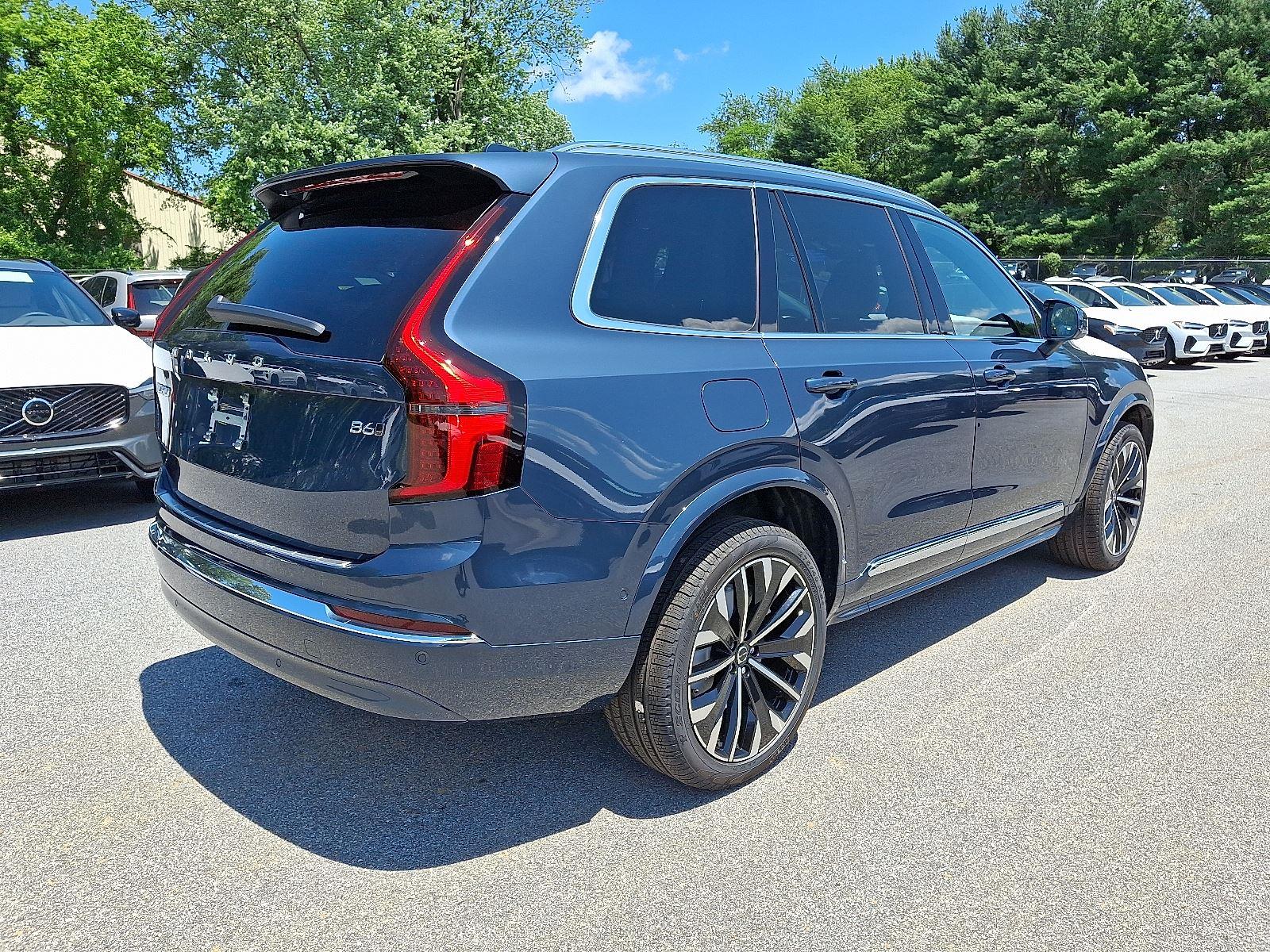2026 Volvo XC90 Plus photo 4