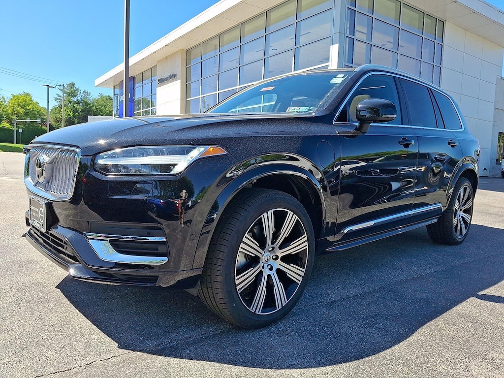 Certified 2024 Volvo XC90 Recharge Plug-In Hybrid Ultimate Bright Theme SUV